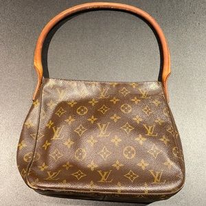 Louis Vuitton purse